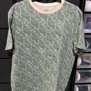 Goodfellow Green Leaf Print T Shirt Used Large